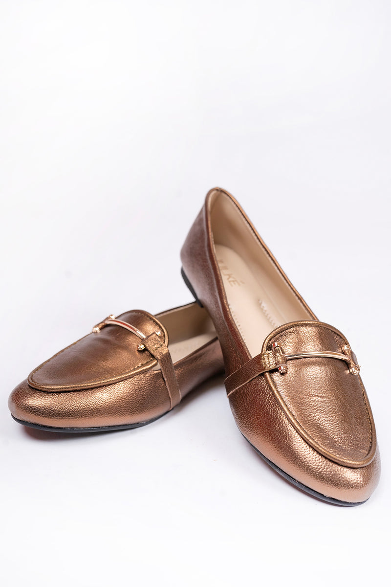 Women leather shoes in bronze colour with gold horsebit buckle by JULKE