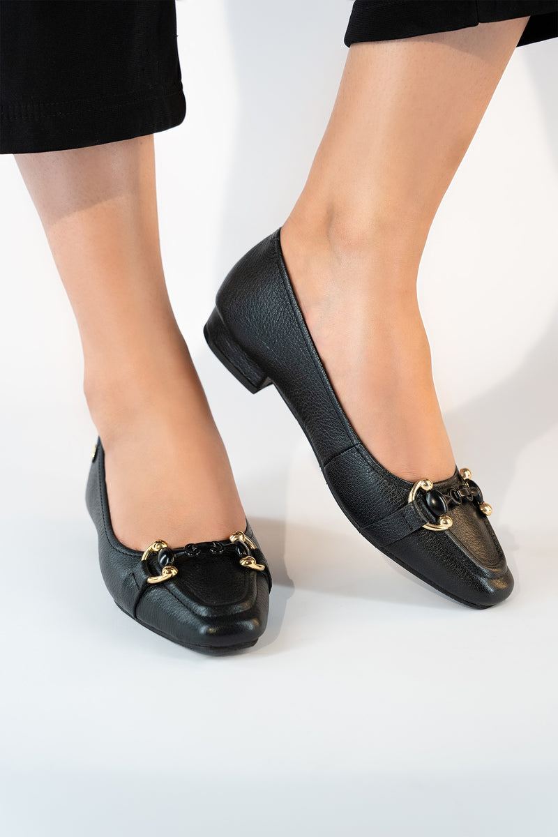 Women's leather block heel pumps in black colour with gold & white horseshoe buckle and square toe by JULKE