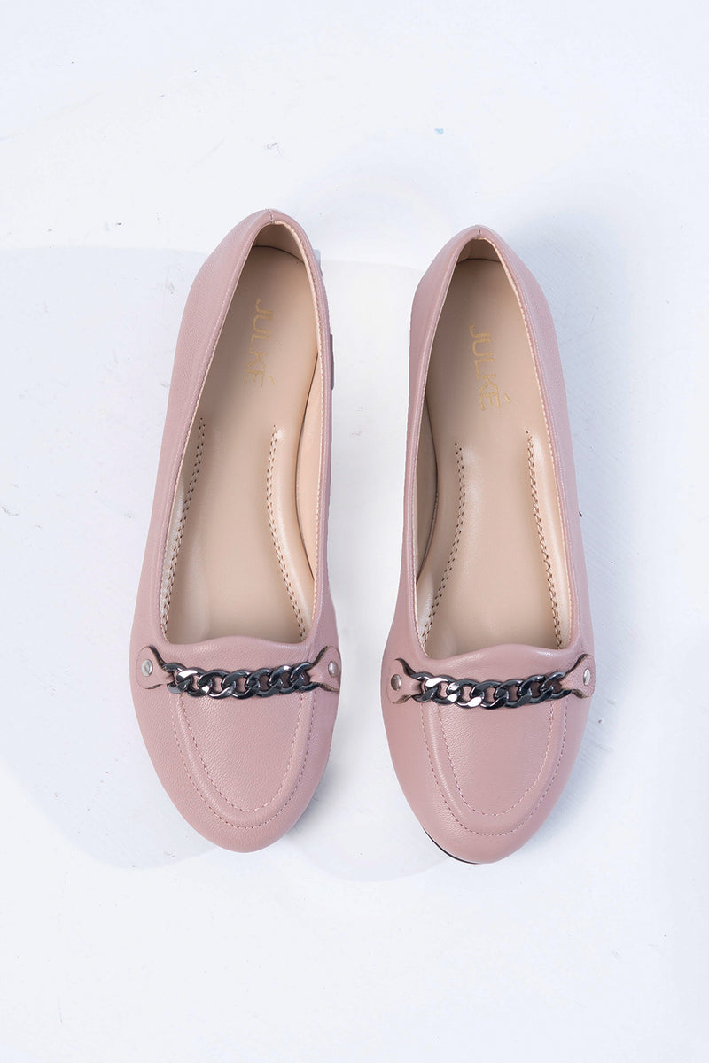 Womens leather flat pumps in pink colour with chain buckle by JULKE 