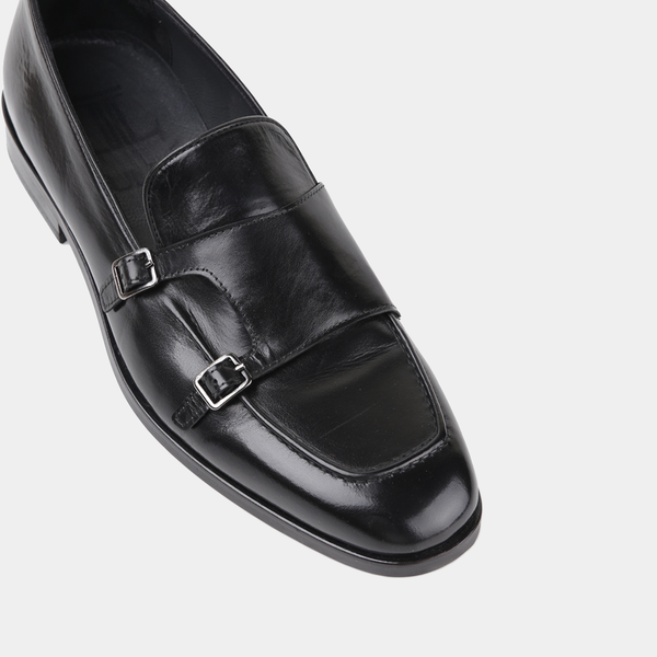 Boian - Men Leather shoes in Black color - Julke